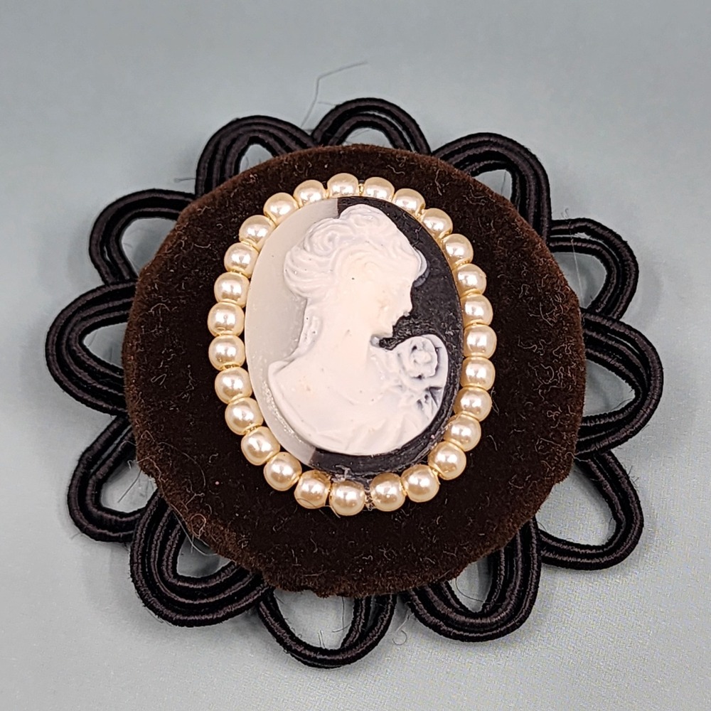 Cameo Brooch Faux Pearl Black Brown Victorian Gothic Romantic Statement Pin